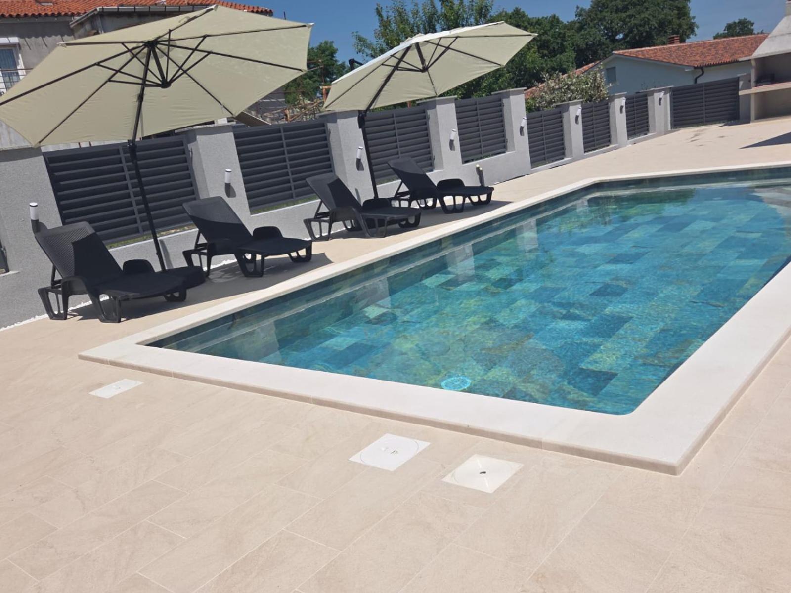 Apartmani Stefano ลาบิน ภายนอก รูปภาพ